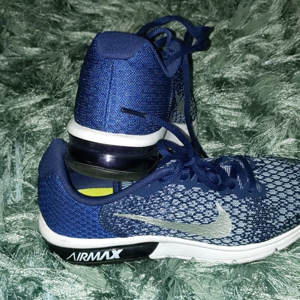 Nike Air Max Sequent 2